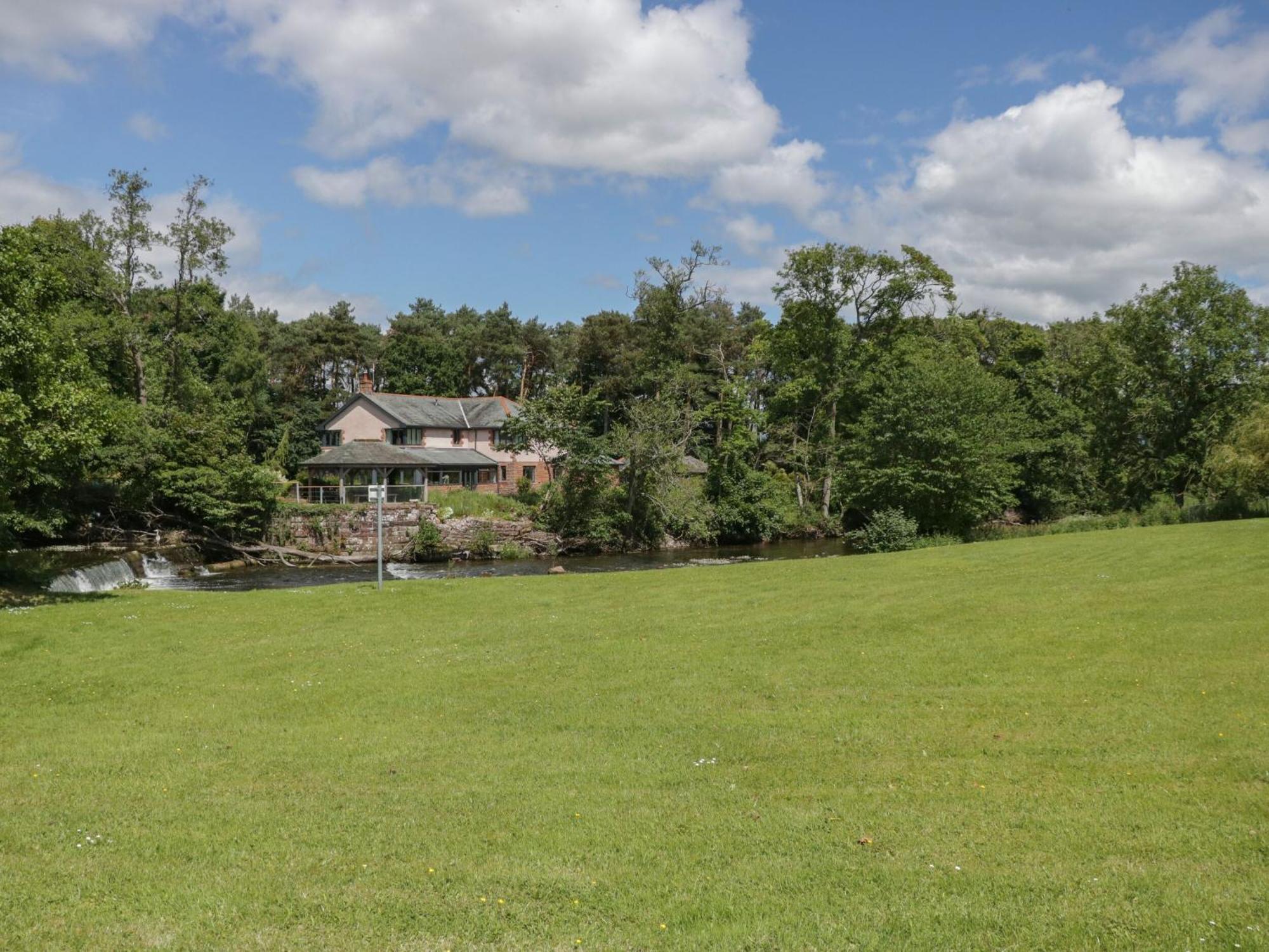 9 Eamont Park Villa Penrith Eksteriør billede